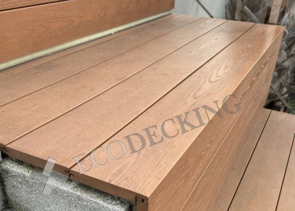 Ступень из террасной доски