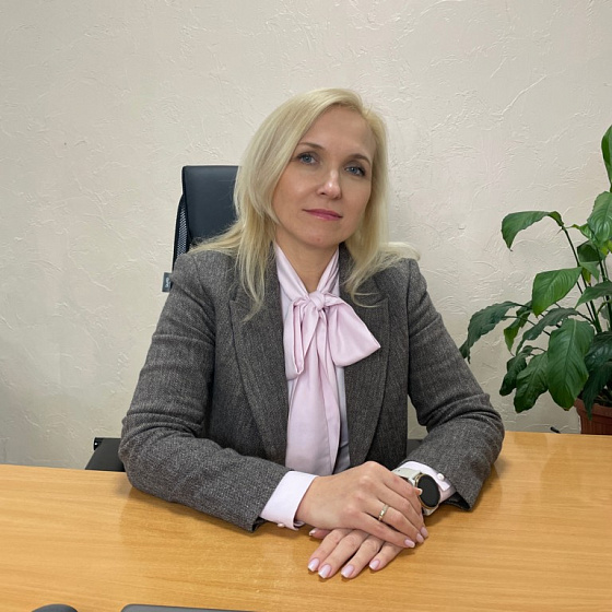 Анна Захарова